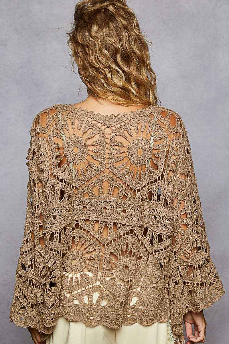 Round neck 3/4 sleeve crochet cropped top