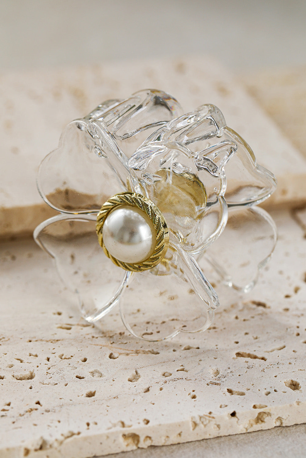 White Crystal Flower Pearl Grip Clip - Passion of Essence Boutique