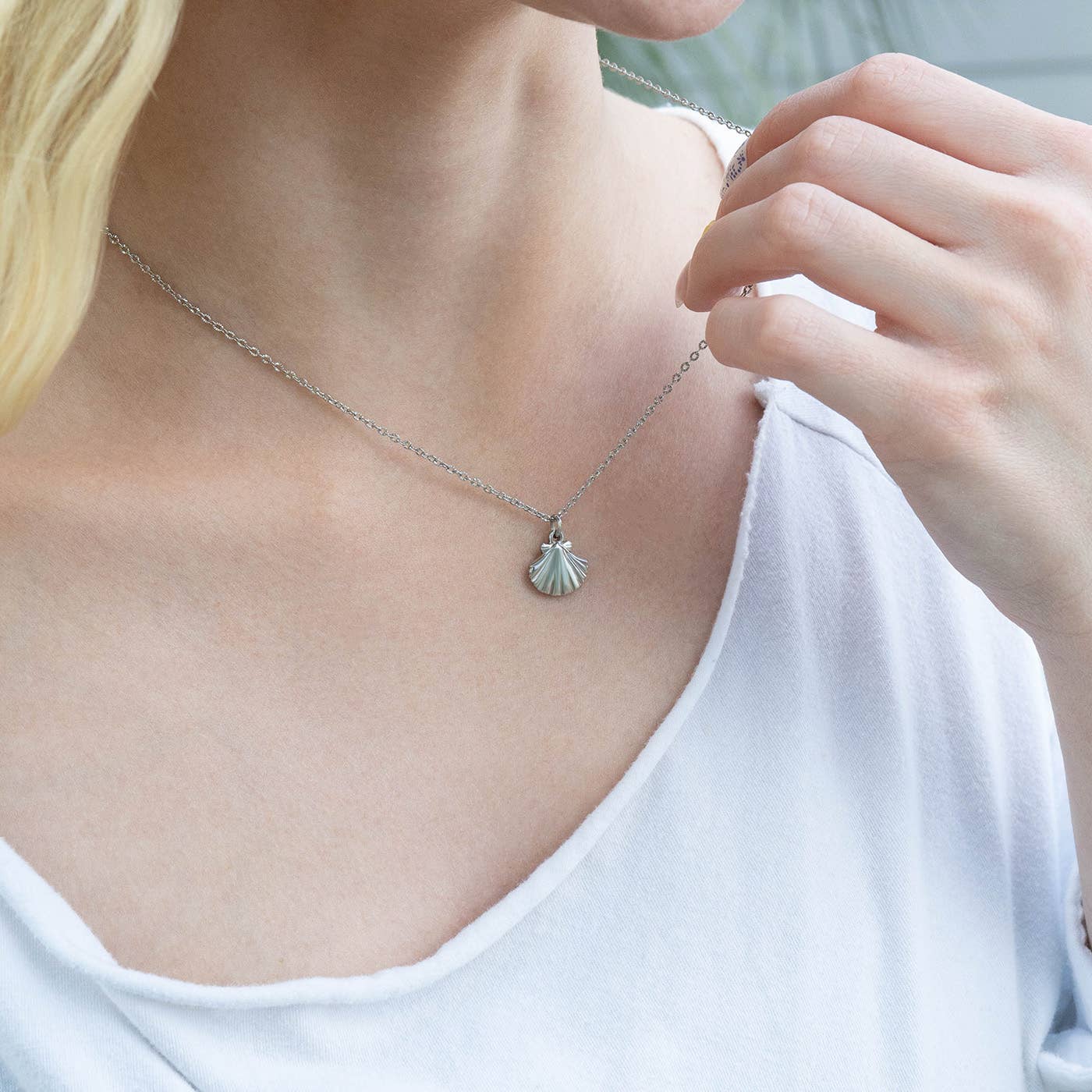 Stainless Steel Crimped Oval Chain Necklace