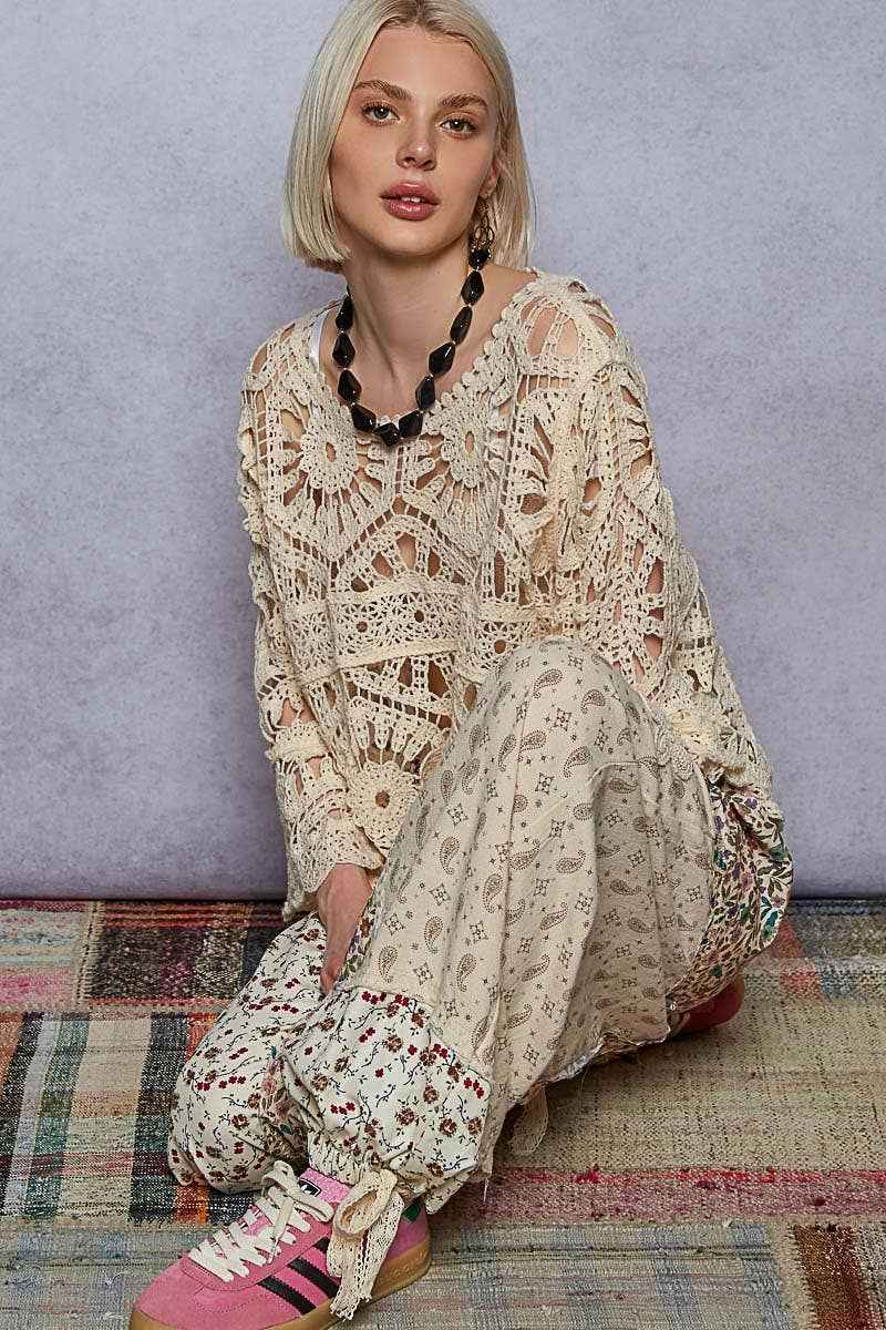 Round neck 3/4 sleeve crochet cropped top