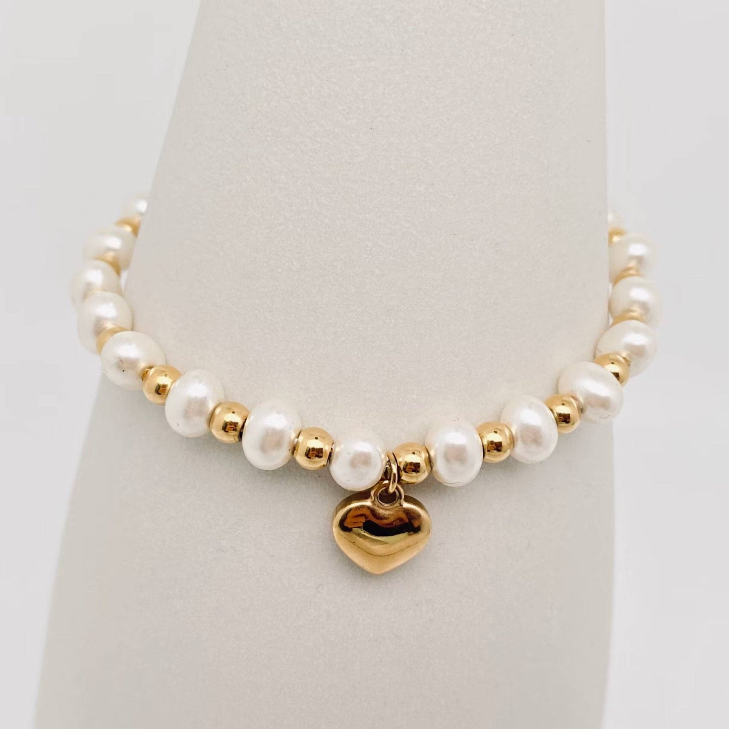 Stainless Steel Heart Pendant Pearl Beaded Bracelet - FGS