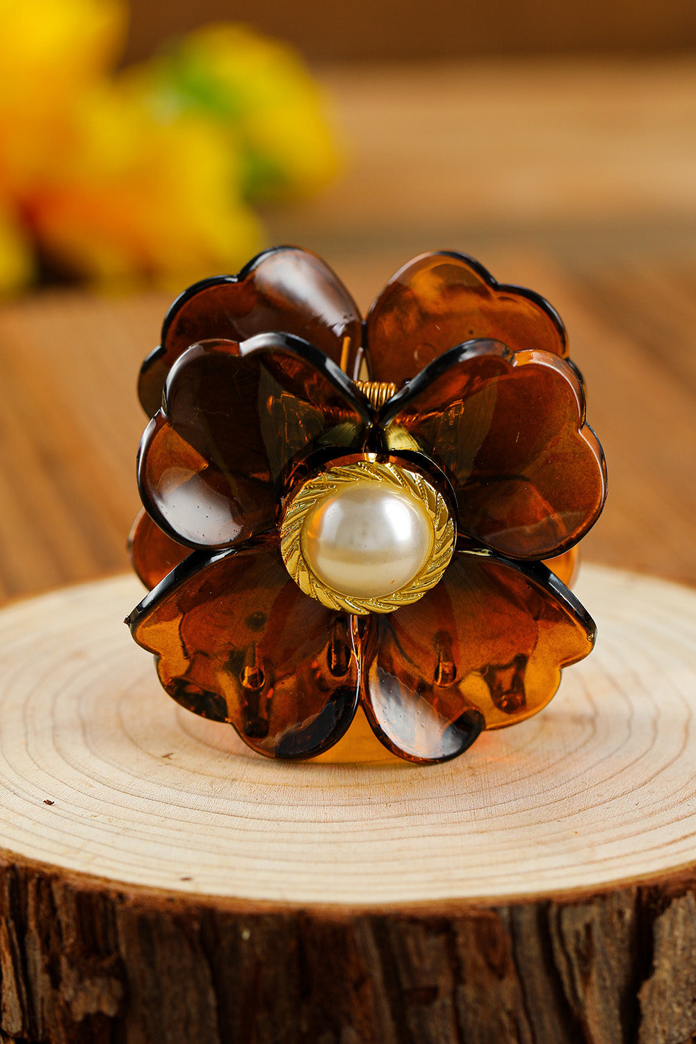 White Crystal Flower Pearl Grip Clip - Passion of Essence Boutique