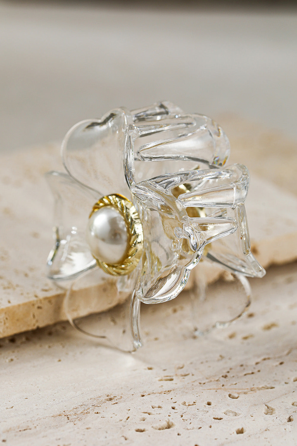 White Crystal Flower Pearl Grip Clip - Passion of Essence Boutique