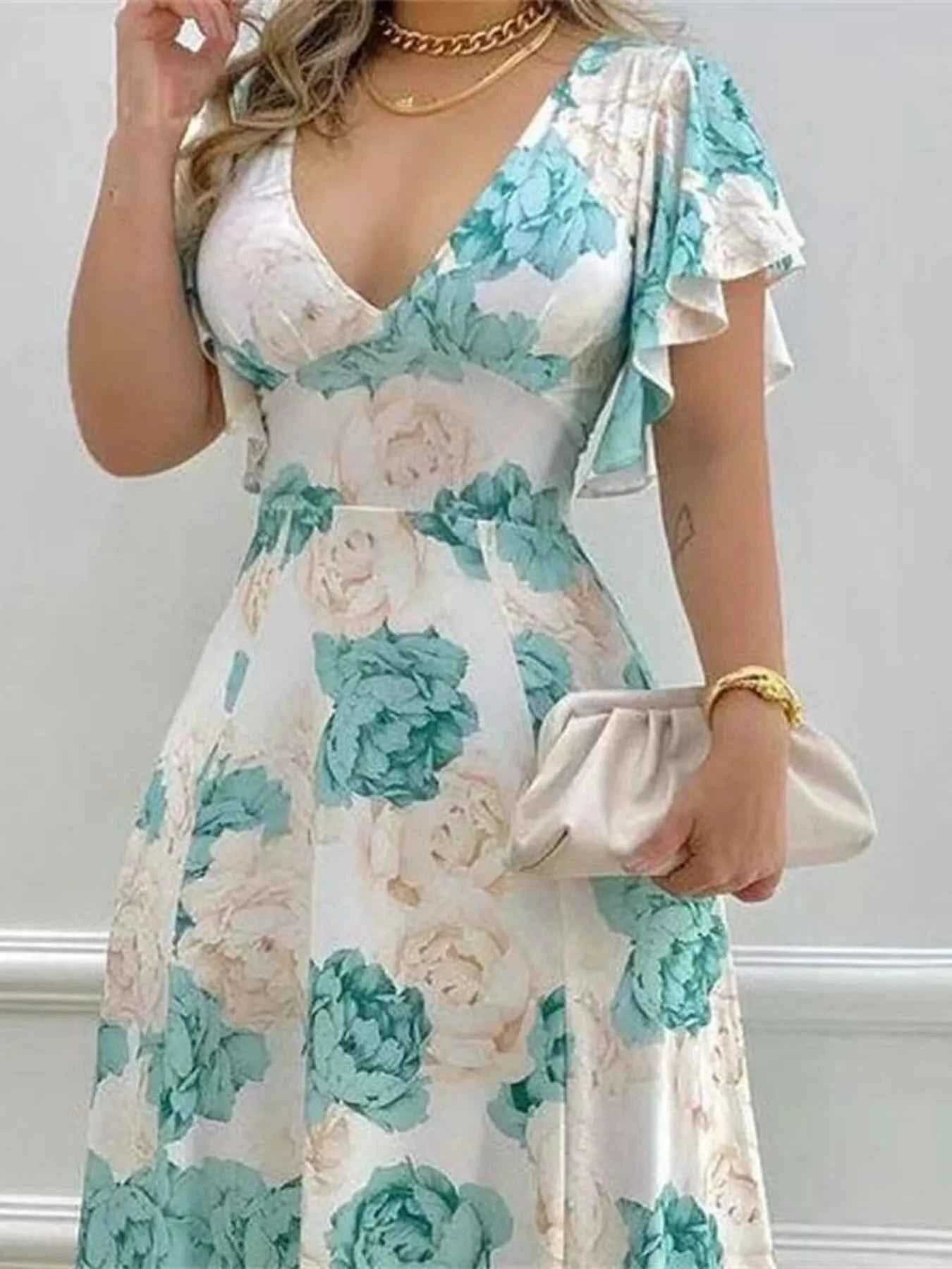 Plus Size Floral Print V-Neck Maxi Dress with Flutter Sleeves