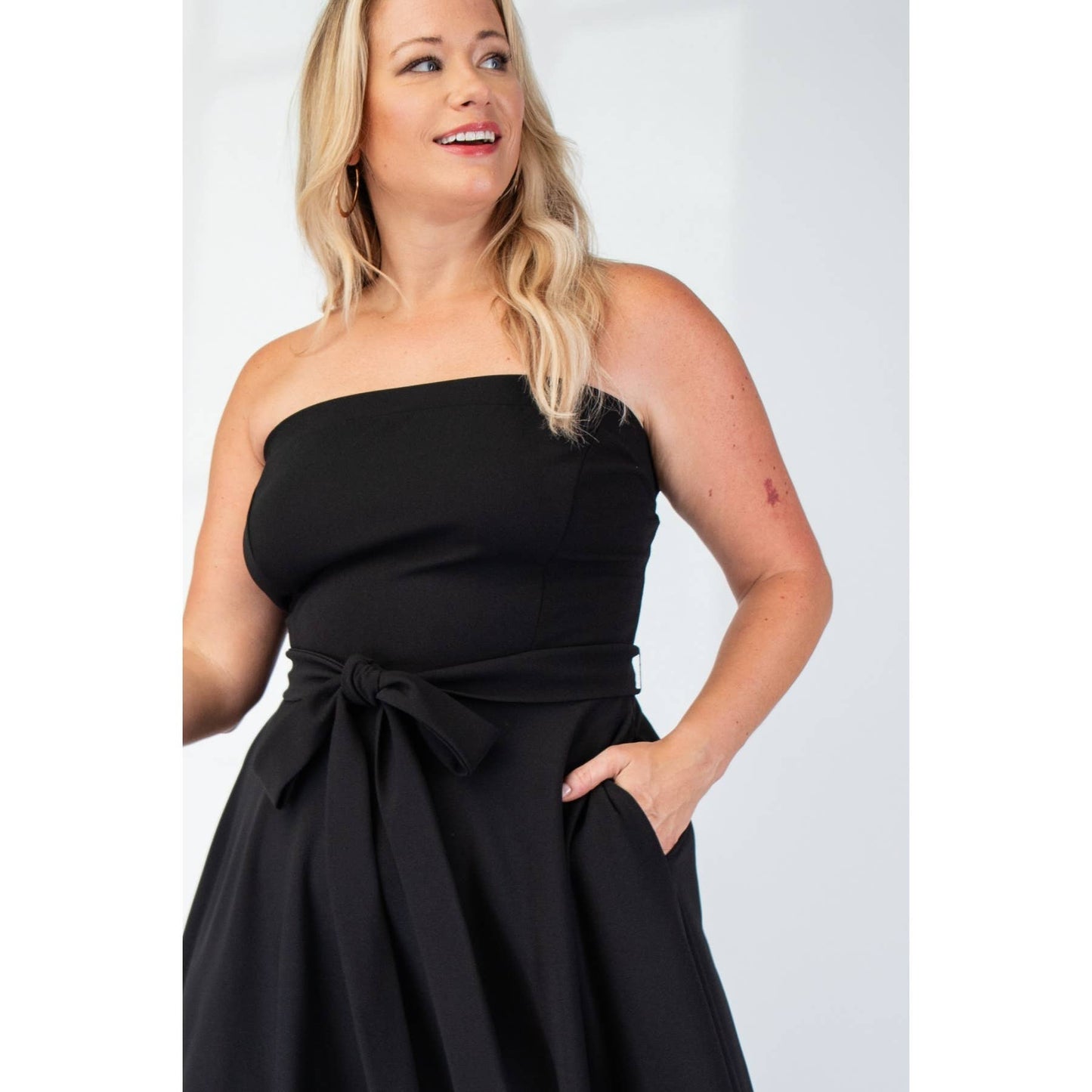 74555cd PLUS SIZE KNIT TUBE MAXI DRESS WITH SELF BELT
