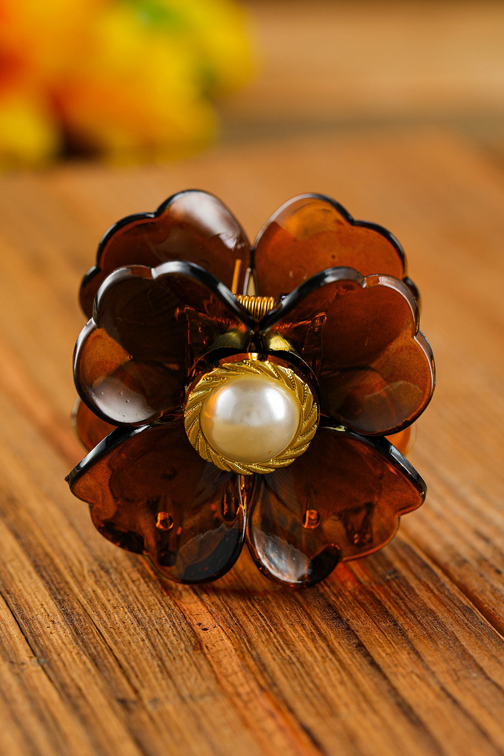 White Crystal Flower Pearl Grip Clip - Passion of Essence Boutique