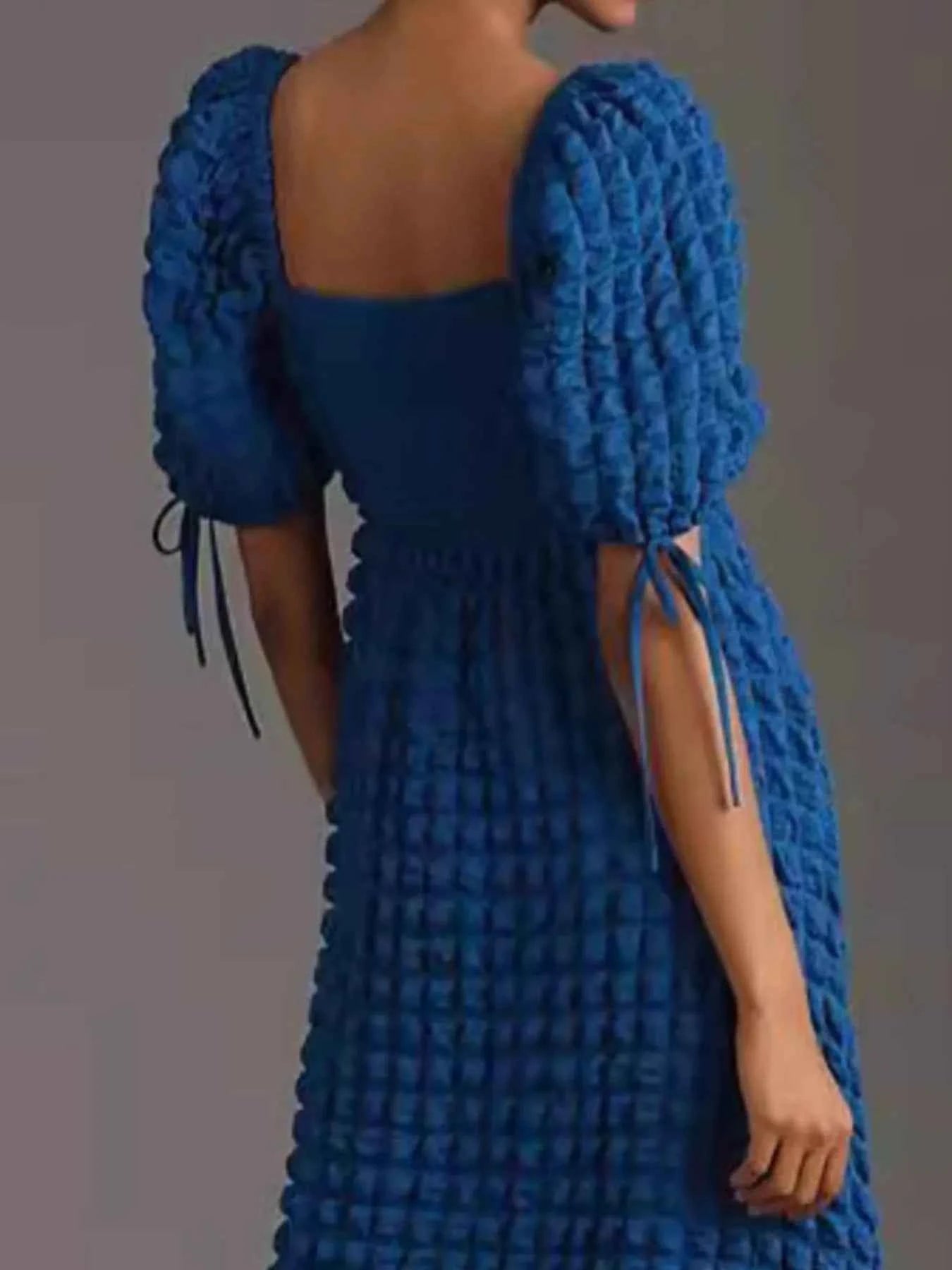 Textured Sweetheart Neck Short Sleeve Dress