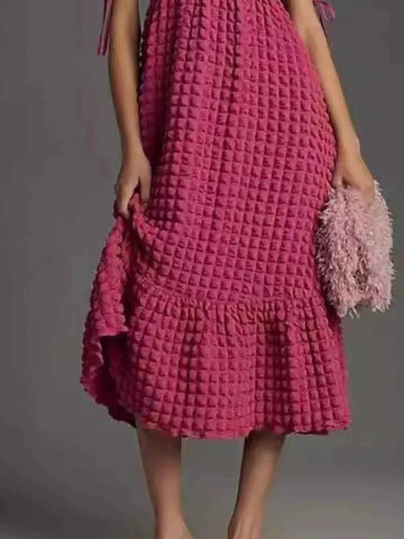 Textured Sweetheart Neck Short Sleeve Dress