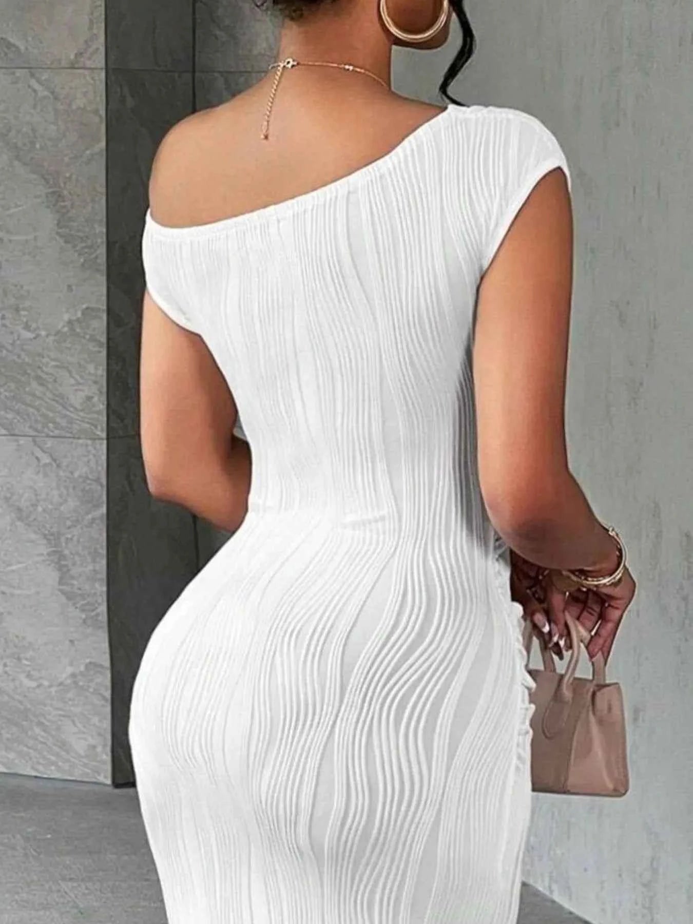 Textured Single Shoulder Bodycon Maxi Dress