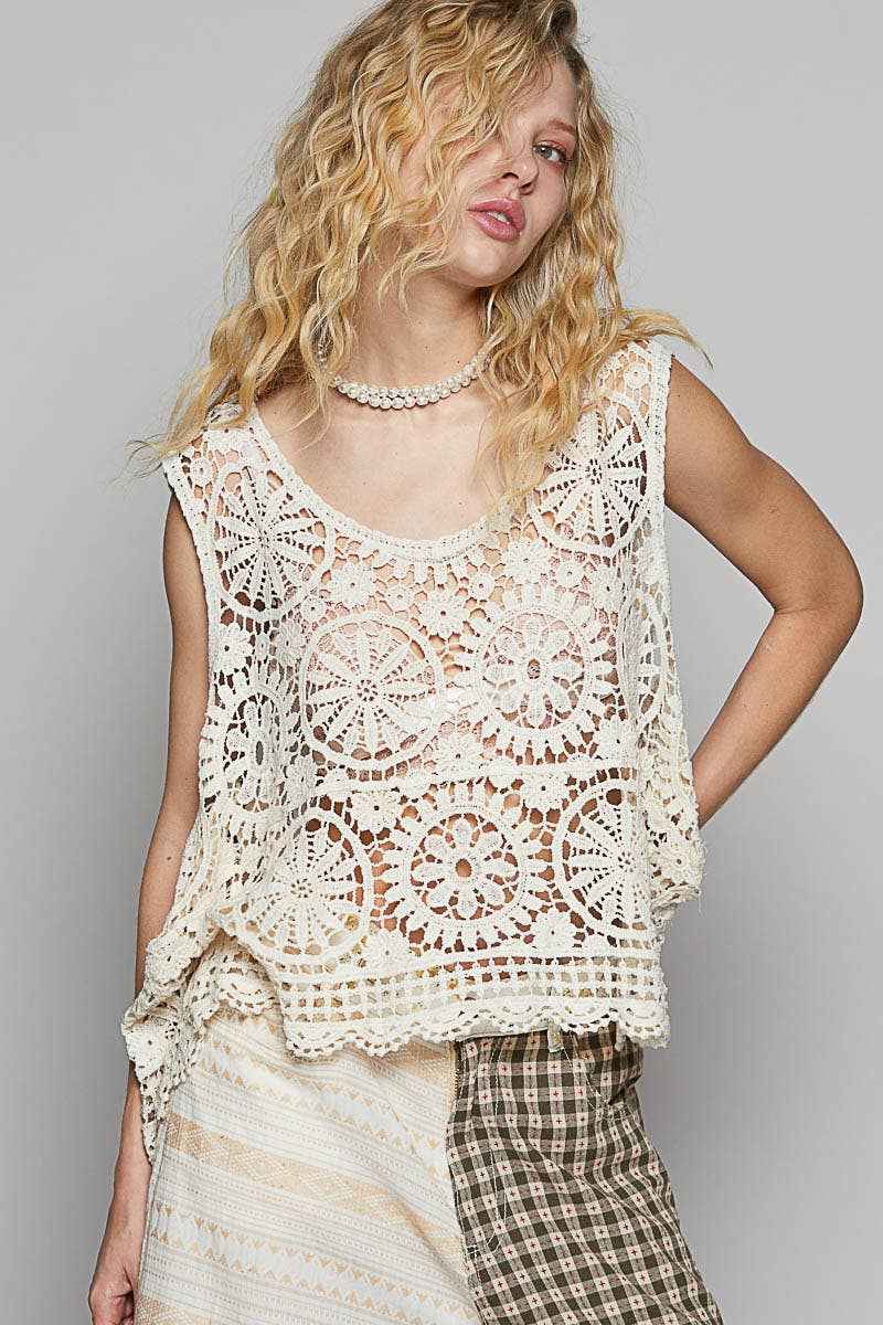 Round neck sleeveless crochet top