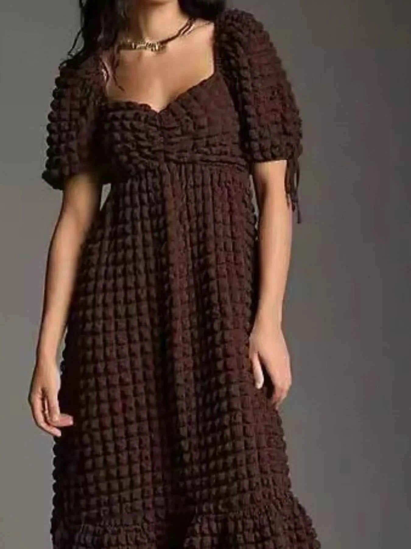 Textured Sweetheart Neck Short Sleeve Dress