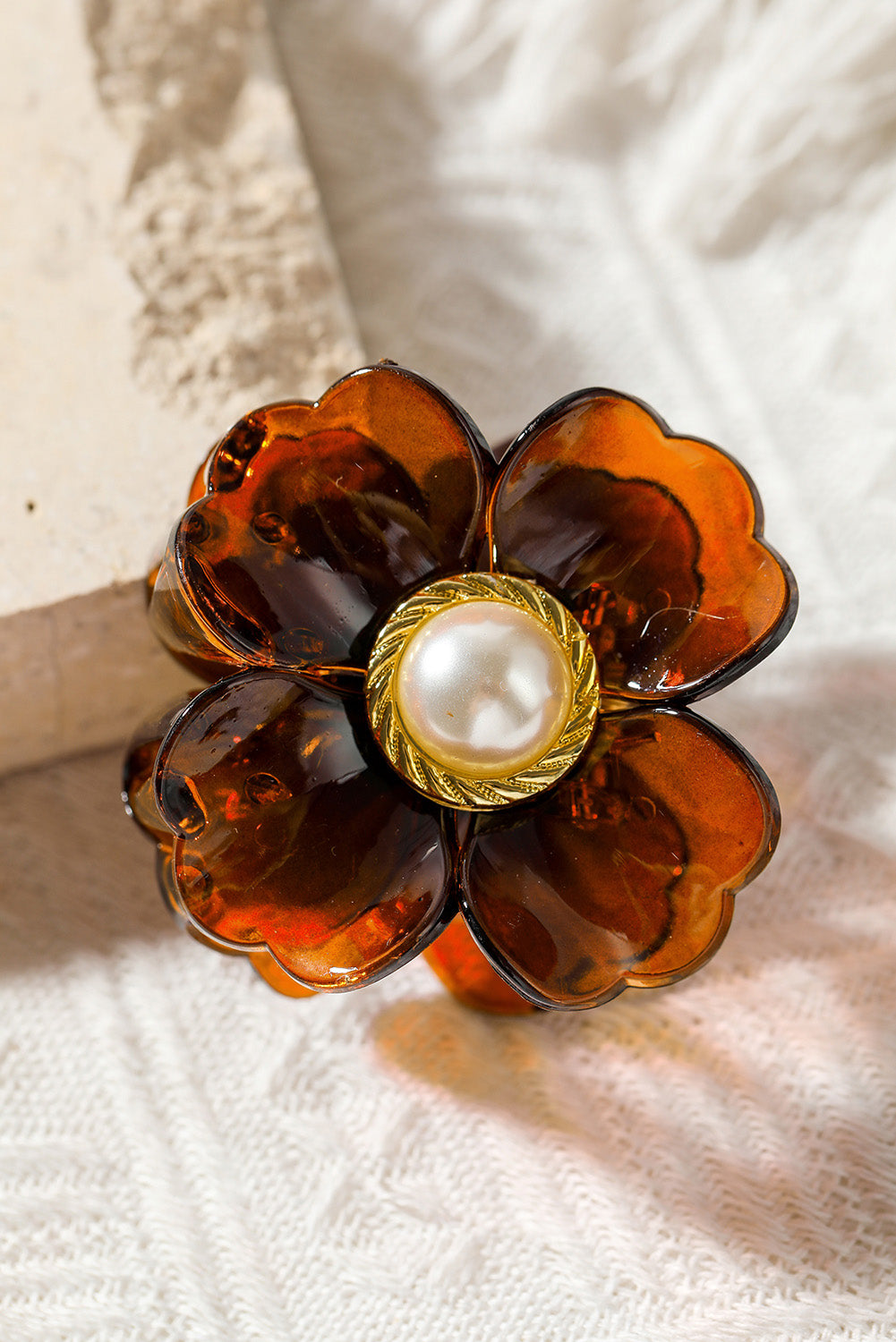 White Crystal Flower Pearl Grip Clip - Passion of Essence Boutique
