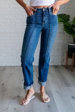 Load image into Gallery viewer, Campbell High Rise Center Seam Detail Straight Jeans
