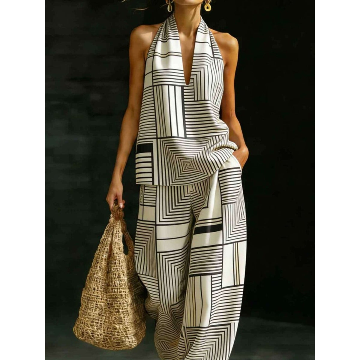 Black & Cream Geometric 2-Piece Set – Halter V-Neck Top + Wide-Leg Pants Chic