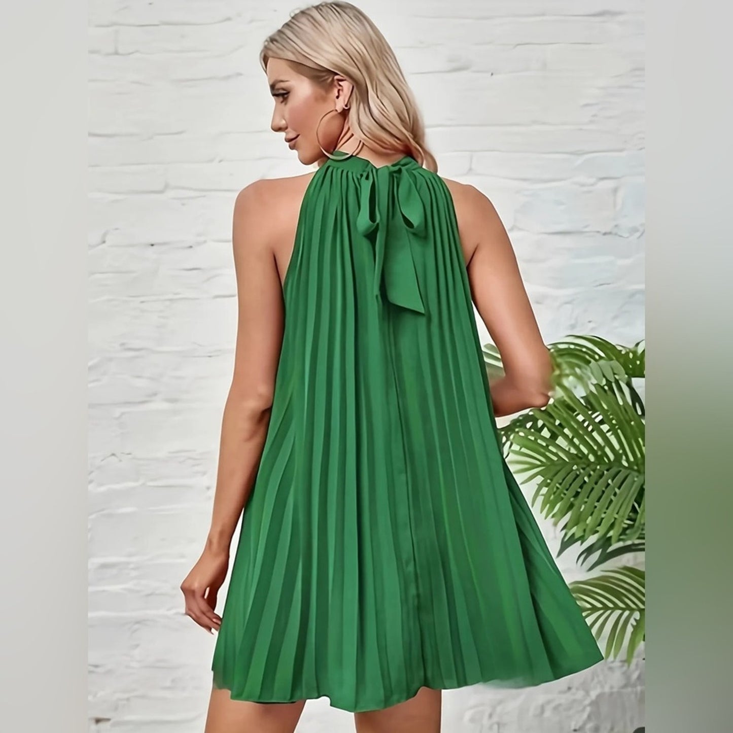 Elegant Green Halter Dress