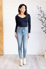 Load image into Gallery viewer, Justine High Rise Control Top Contrast Wash Skinny Jeans
