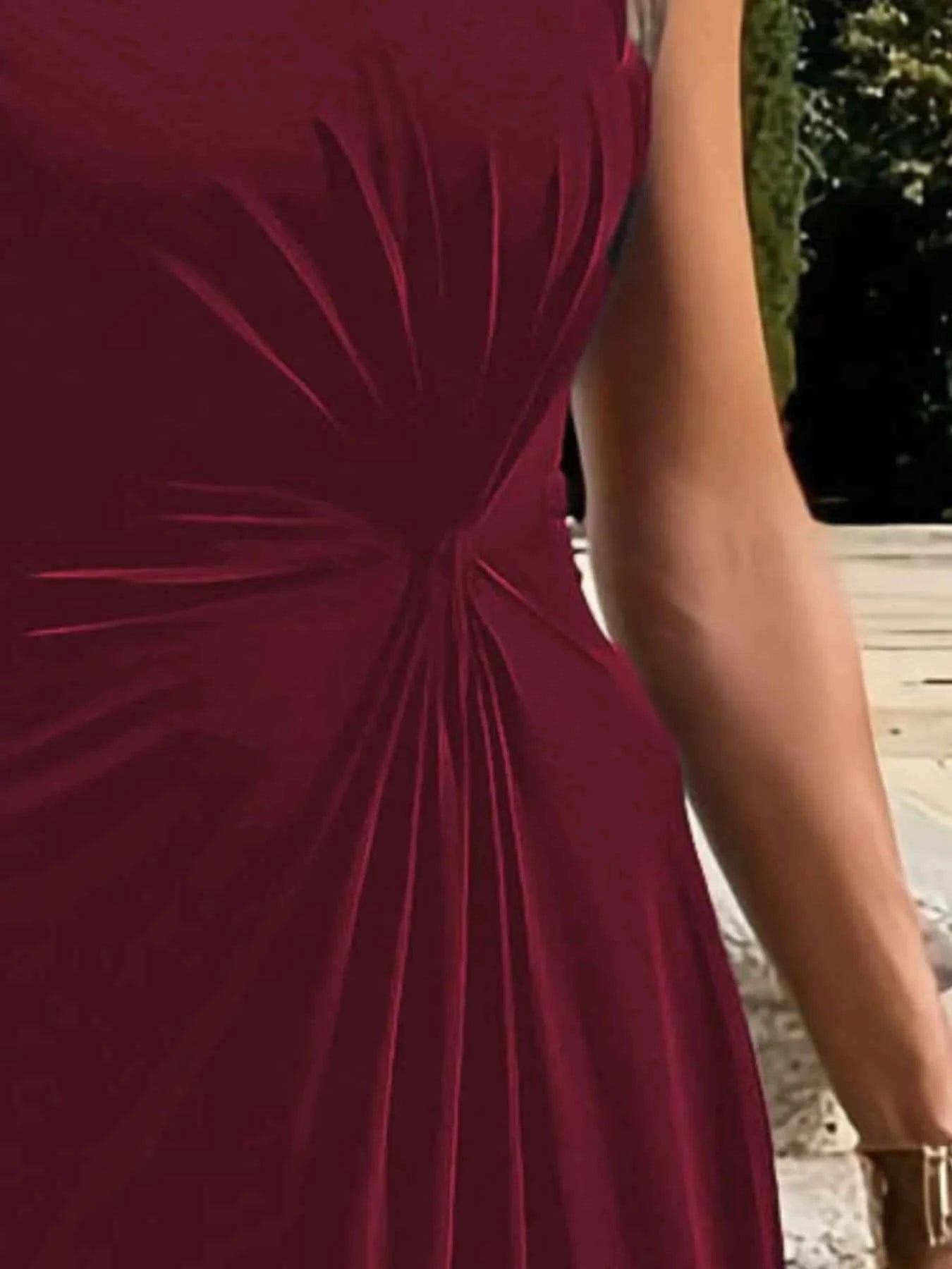 Round Neck Sleeveless Maxi Dress