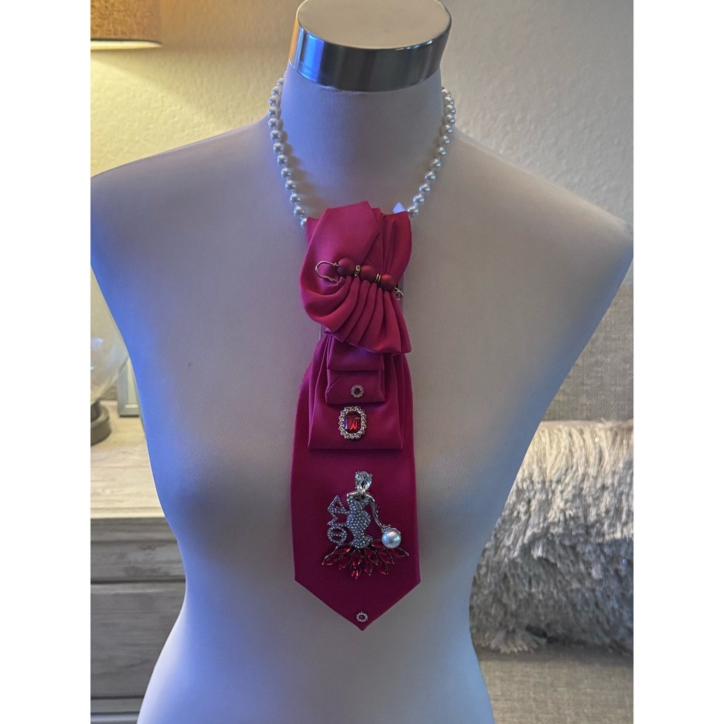 Lady of Distinction Necktie Necklace | Boutique Sisterhood Fashion