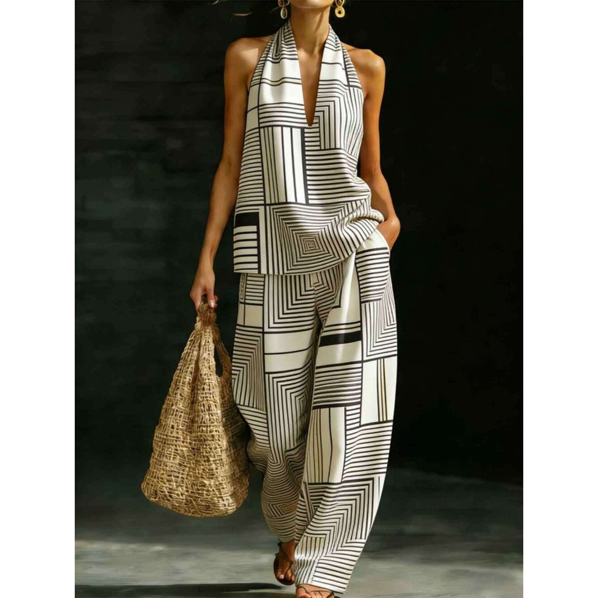 Black & Cream Geometric 2-Piece Set – Halter V-Neck Top + Wide-Leg Pants Chic