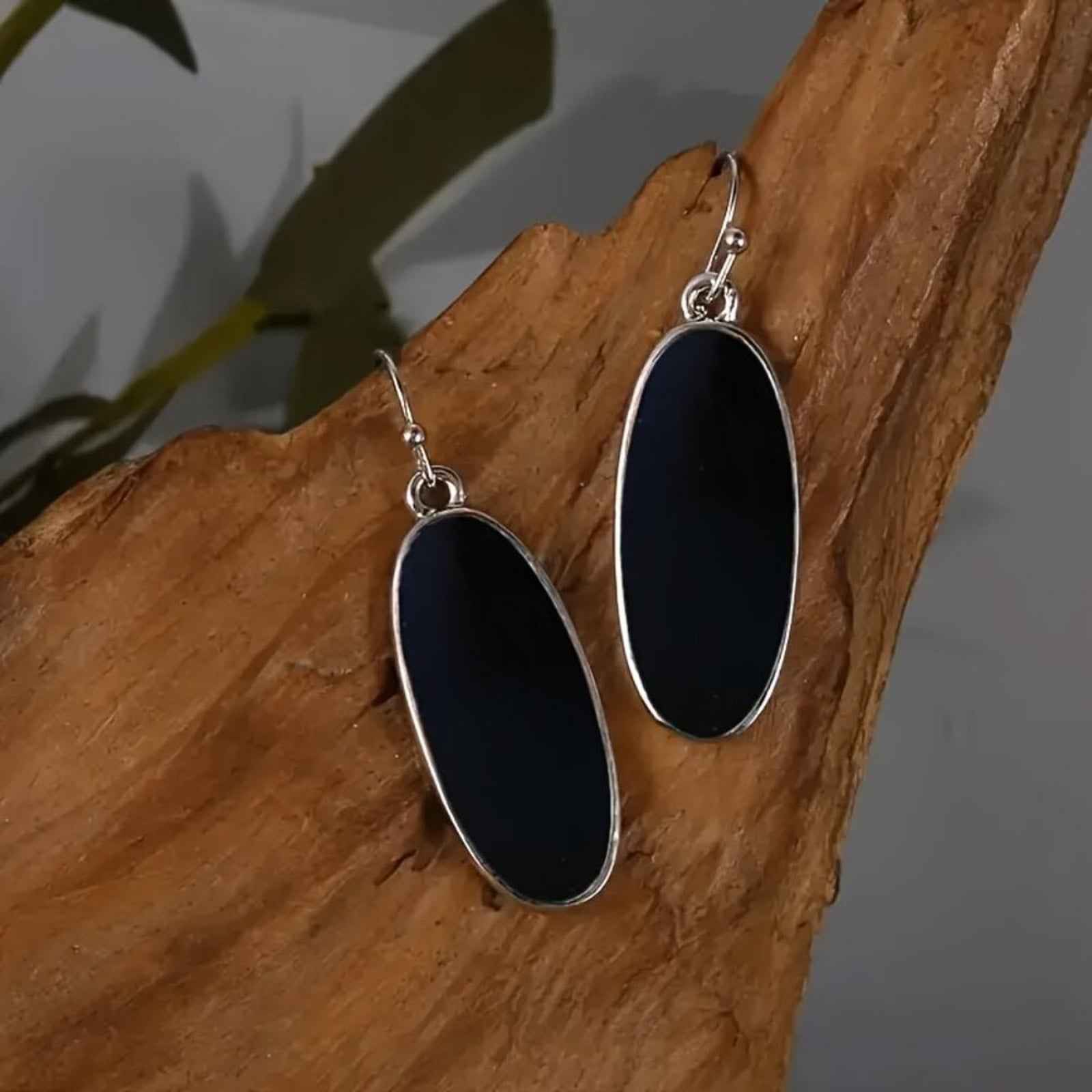 Bohemian Retro Oval Black Pendant Earrings