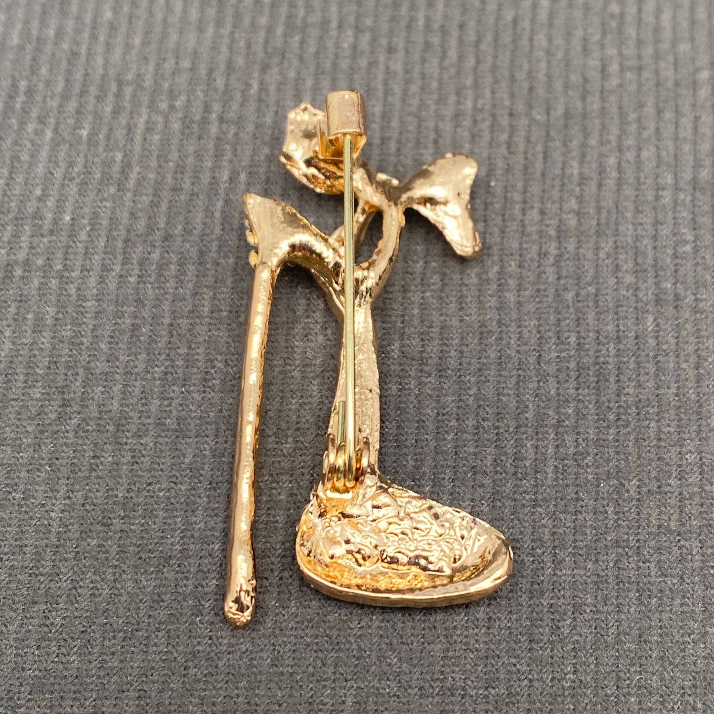 Rhinestone High-heeled Brooch