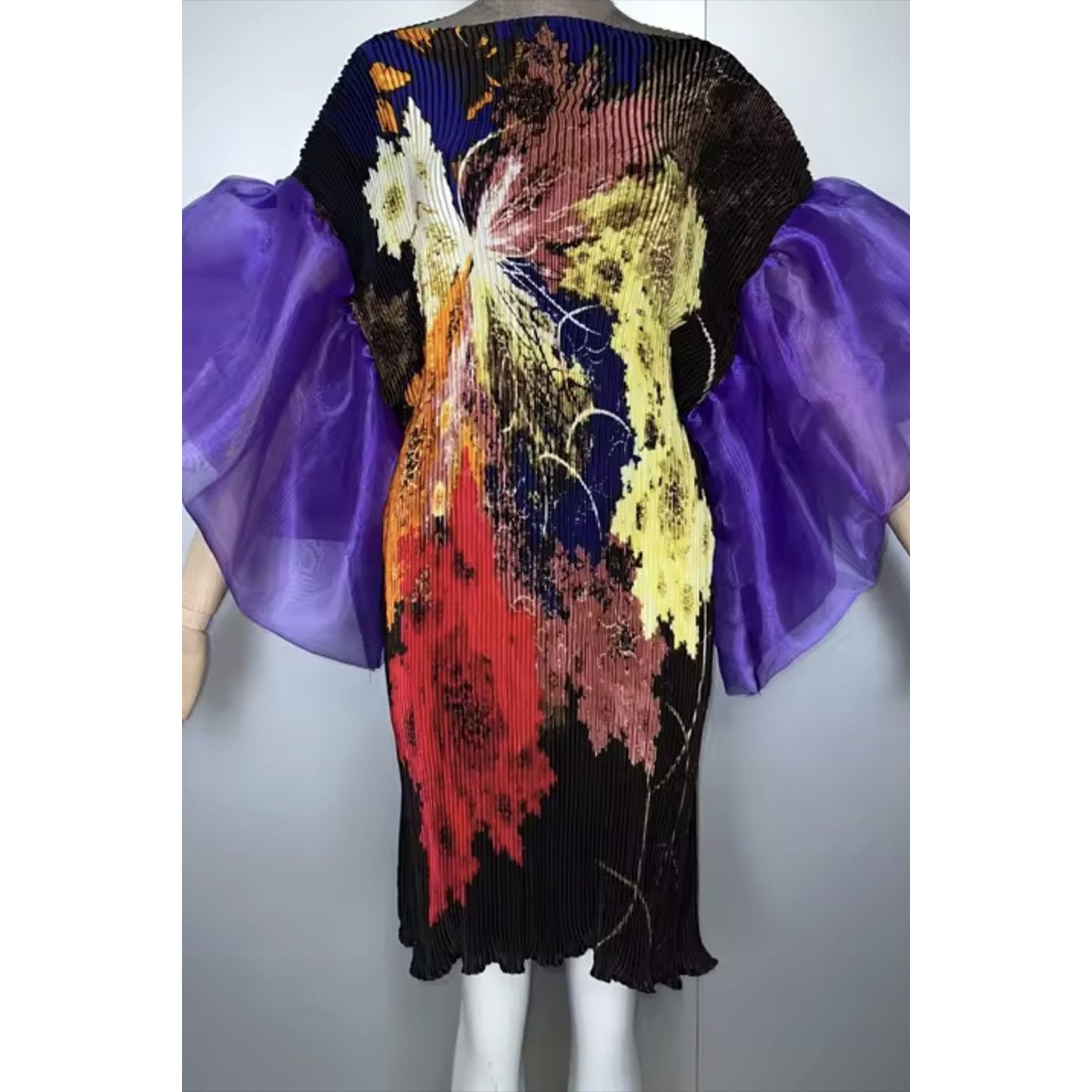 One Size Fits Most Multi-Color Abstract Pleated Balloon Sleeve Dress | Statement Occasion Dress