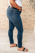 Load image into Gallery viewer, Cora High Rise Control Top Skinny Jeans
