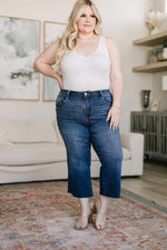 Load image into Gallery viewer, Hayes High Rise Wide Leg Crop Jeans
