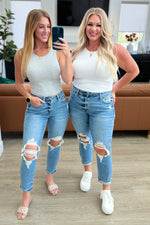 Load image into Gallery viewer, Frankie High Waist Distressed Boyfriend Jeans
