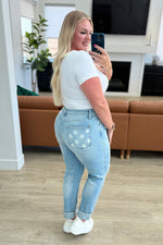 Load image into Gallery viewer, Sam Mid Rise Star Pocket Boyfriend Jeans
