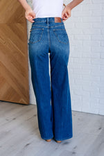 Load image into Gallery viewer, Eliza High Rise Control Top Retro Wide Leg Jeans
