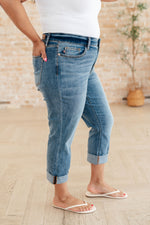 Load image into Gallery viewer, Laura Mid Rise Cuffed Skinny Capri Jeans
