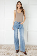 Load image into Gallery viewer, Melia High Rise Side Seam Detail Wide Leg Jeans
