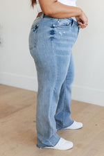 Load image into Gallery viewer, Mildred High Rise V Front Waistband Straight Jeans
