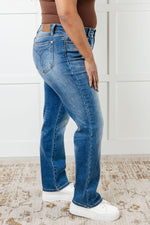 Load image into Gallery viewer, Nivea Vintage Wash Thermal Straight Jeans
