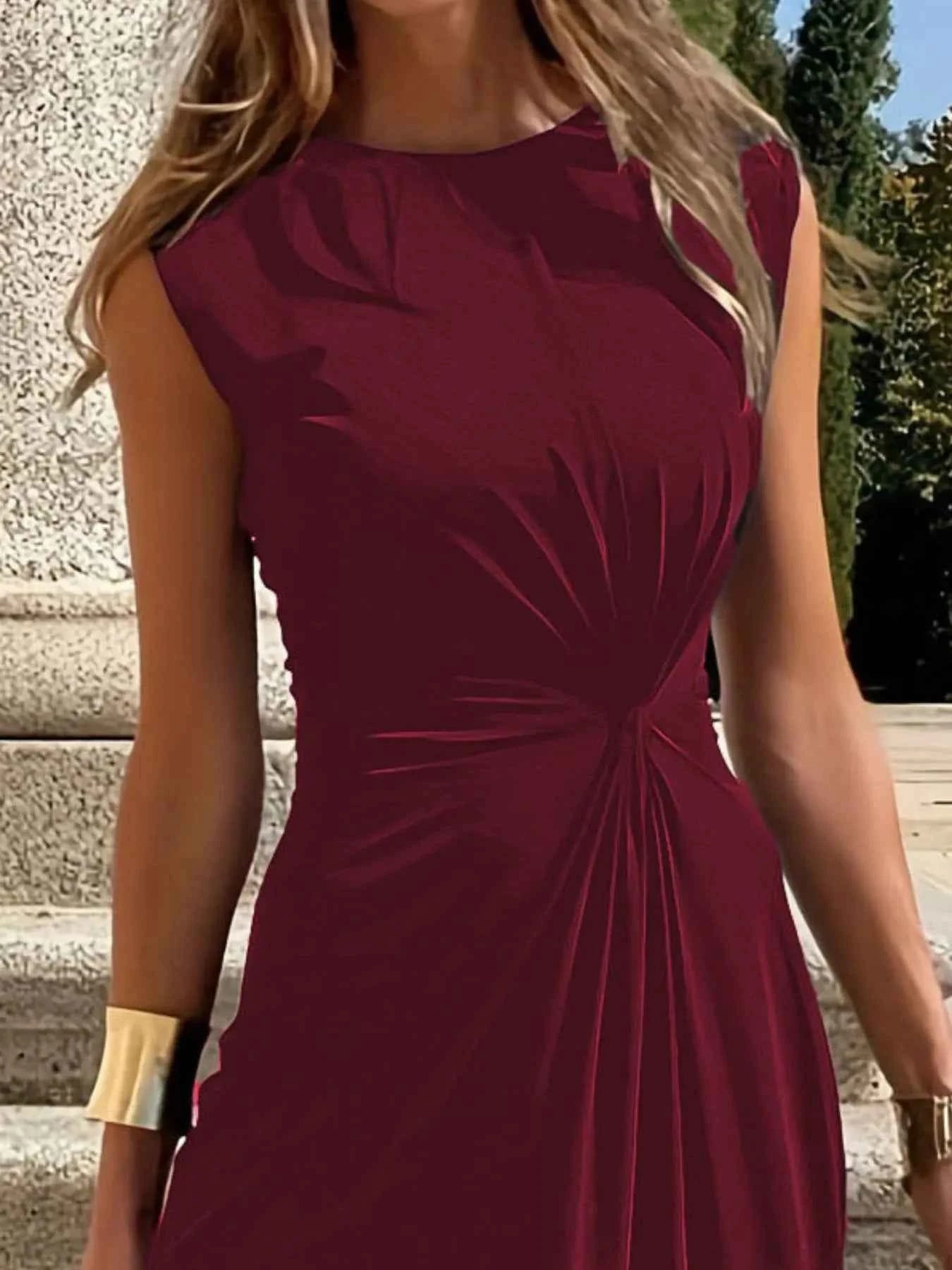 Round Neck Sleeveless Maxi Dress