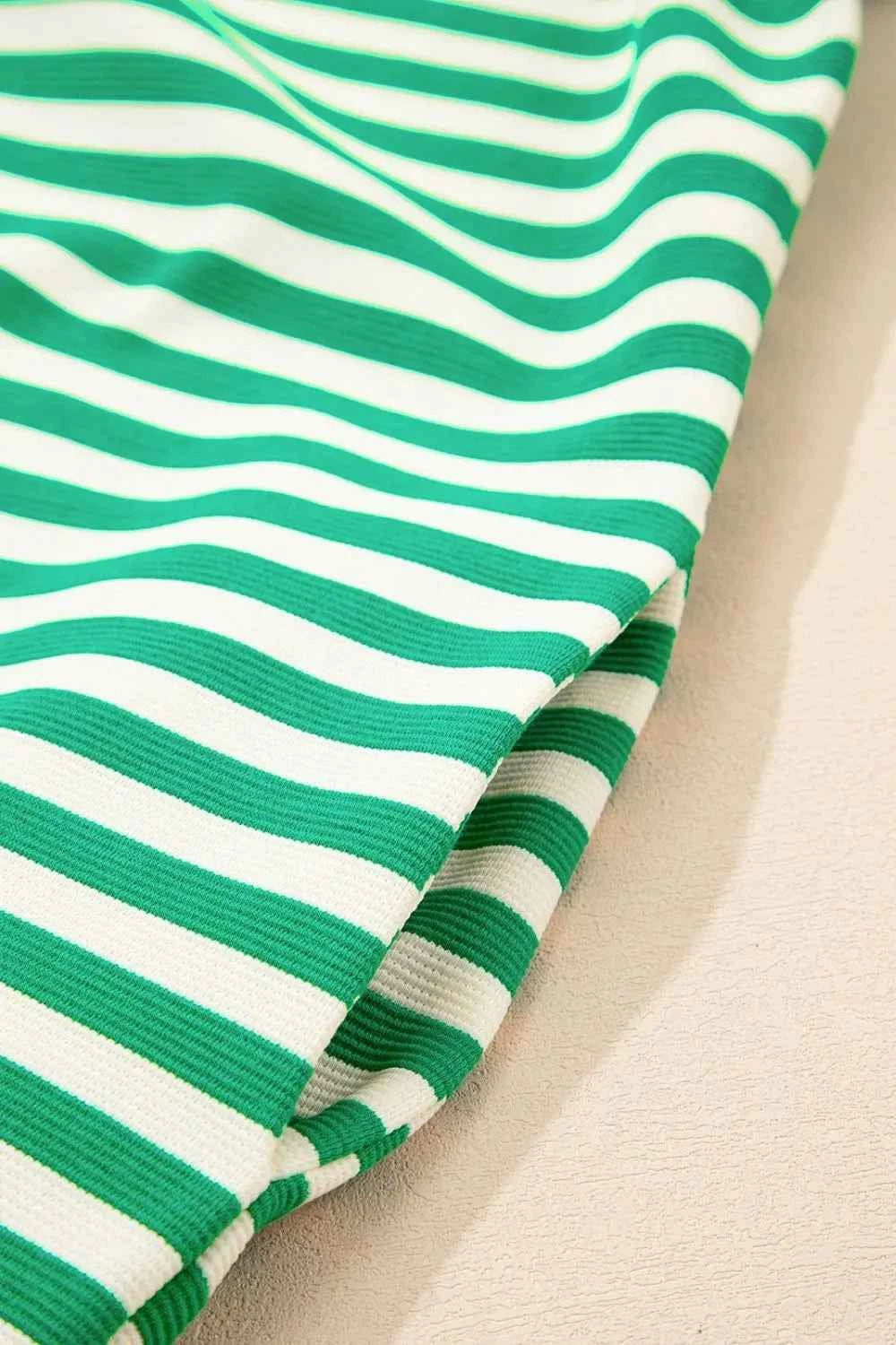 Stripe Print Contrast Collar Split Neck Flutter Sleeve Dress