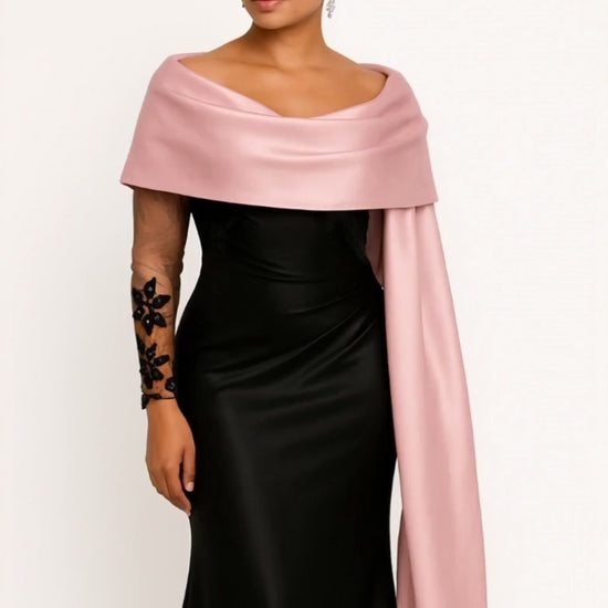 Women in a pink shawl video