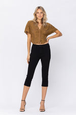 Load image into Gallery viewer, Judy Blue Mid Rise Black Skinny Denim Capri - Passion of Essence Boutique
