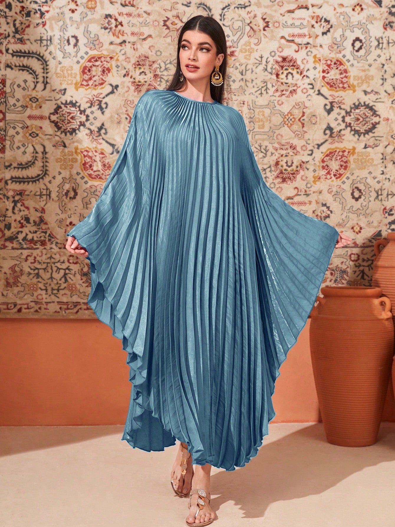 Najma Solid Batwing Sleeve Pleated Kaftan