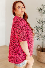 Load image into Gallery viewer, Essential Blouse in Hot Pink Leopard
